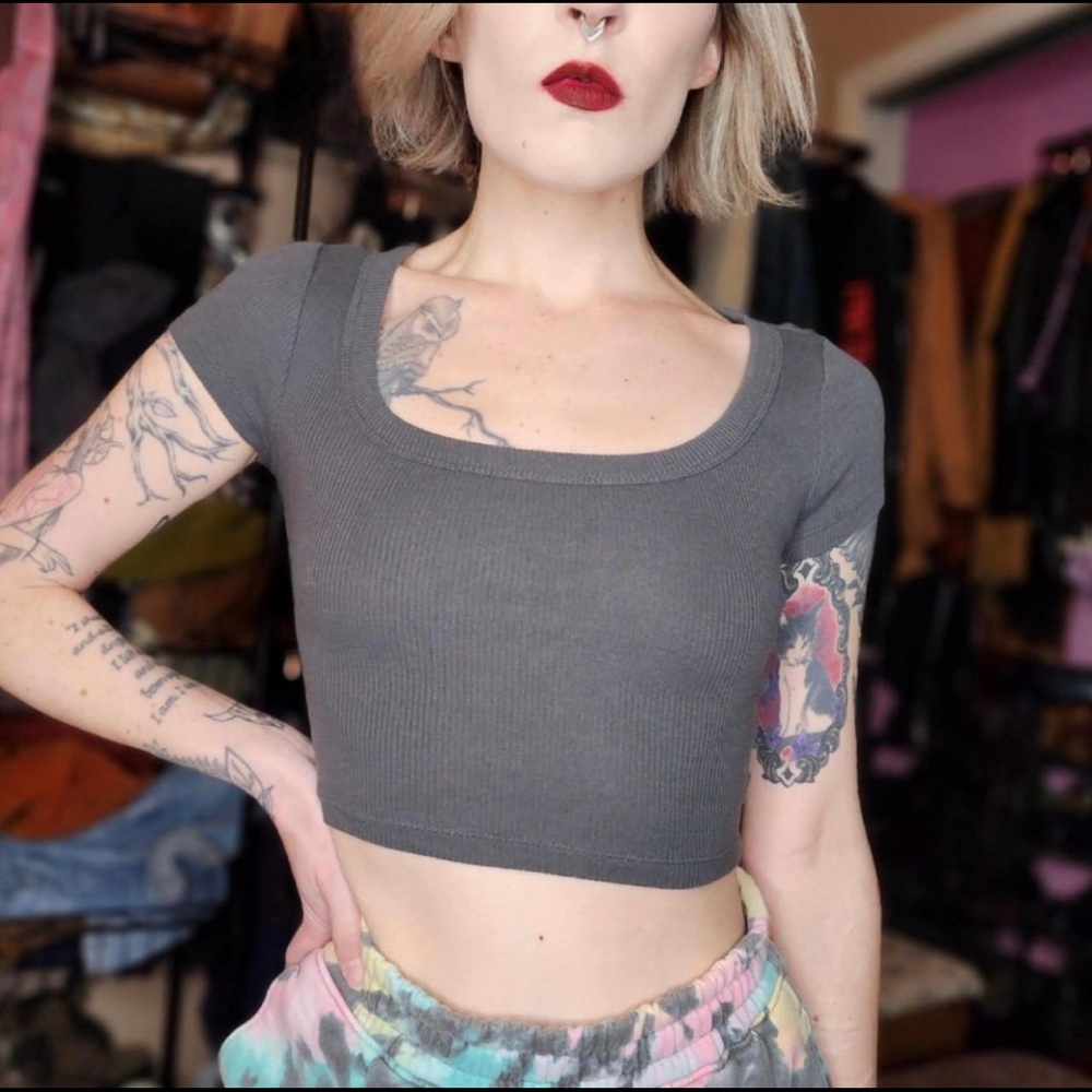 Gray Ribbed Crop Top